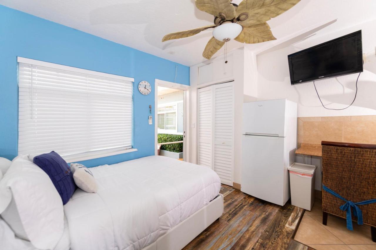 הוליווד Tropic Isle Boutique Hotel מראה חיצוני תמונה